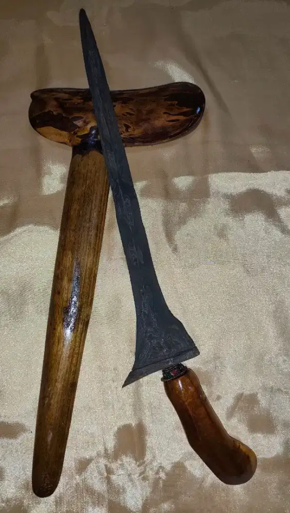 Keris Brojol Pamengkang Jagad