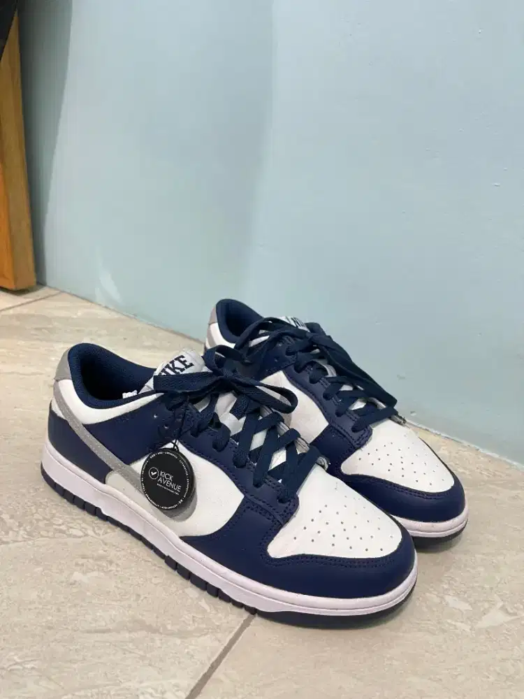 Nike dunk low summit white midnight navy