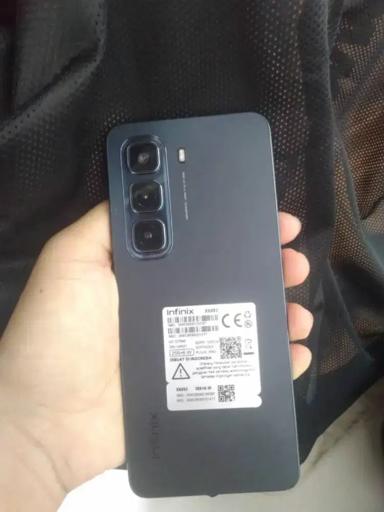 Infinix hot 50 ram 6/256 lengkap