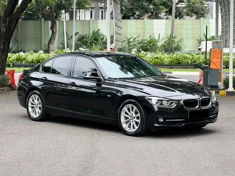 BMW f30 320i Sport LCI Facelift Tahun 2016, Tangan Pertama