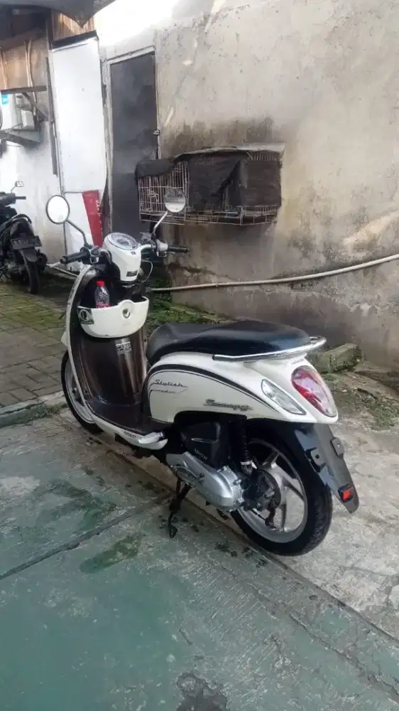 Scoopy sporty 2015 Mulus siap pakai