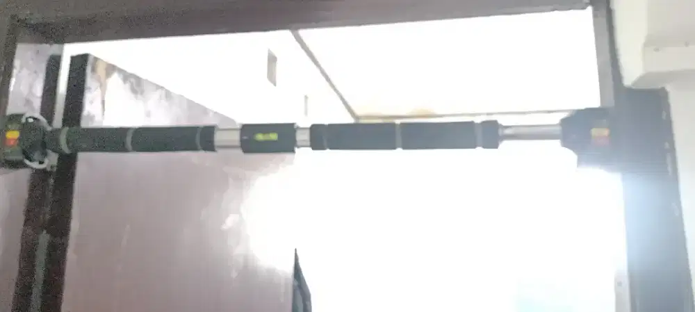 Agnite Adjustable Pull Up Bar