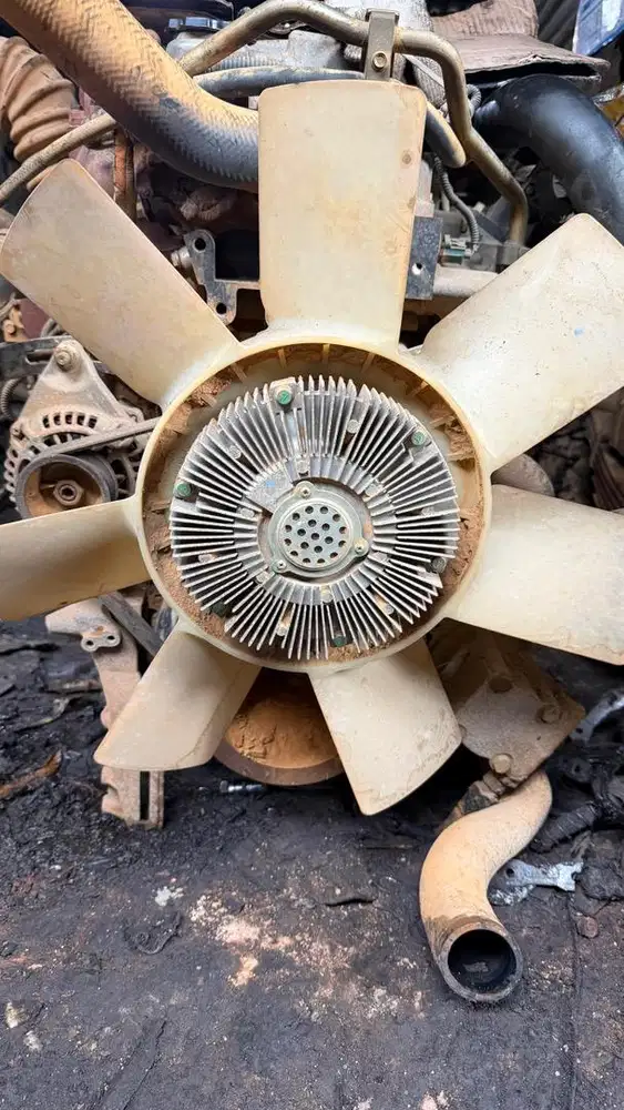 Tawonan+kipas ISUZU GIGA