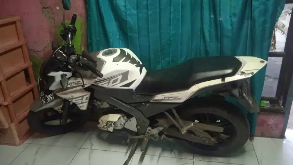 Jual Vixion 2015 harga 5.5 jt