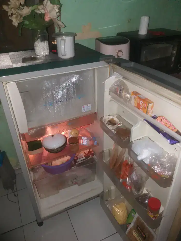 Kulkas low wat 50 watt beku dngin d pamulang
