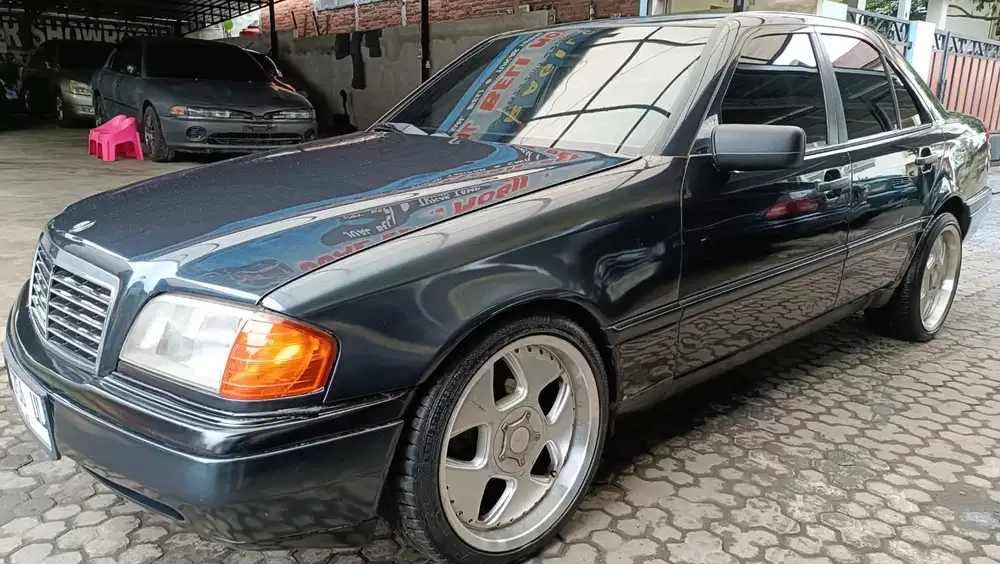 Mercedes-Benz C230 1997 Bensin