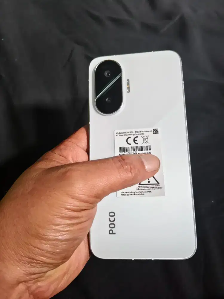 Di jual poco f7 ram 12/512 mulus fullset