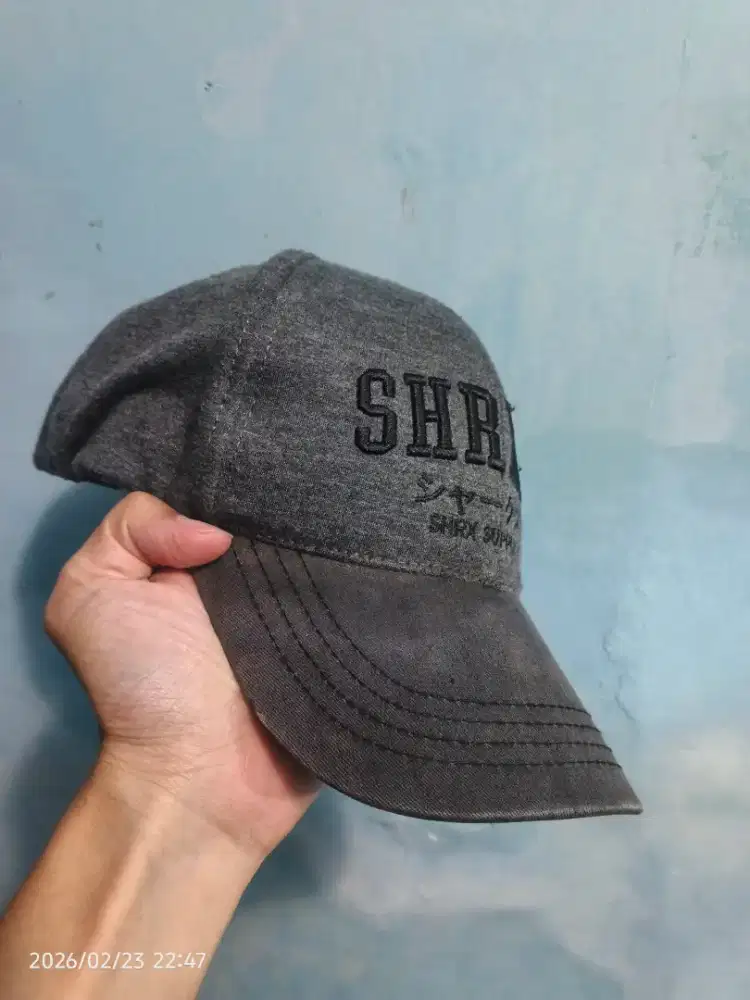 Topi Distro Sharks Original