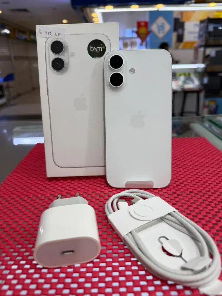 IPHONE 16 BASIC 256gb WHITE RESMI IBOX ON GARANSI SAMPAI JANUARI 2027