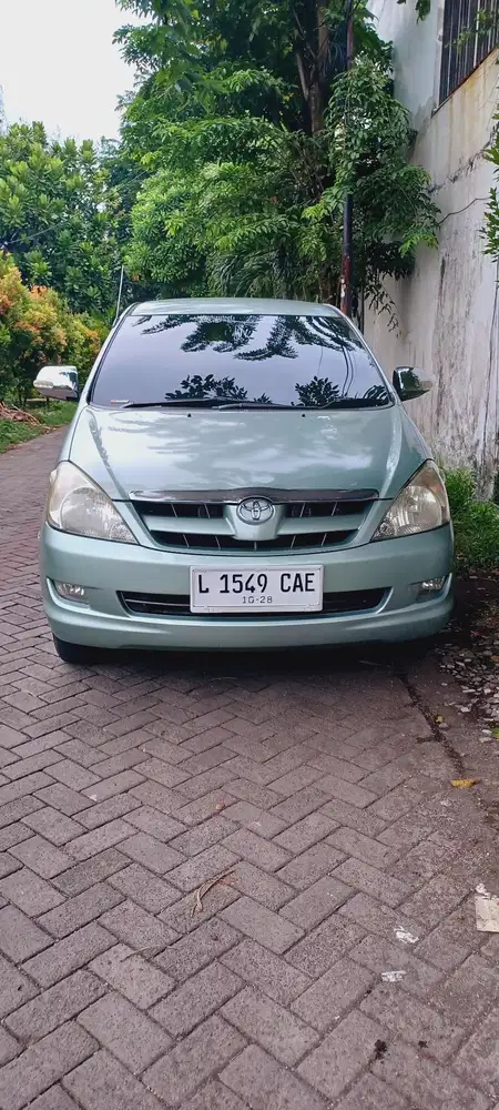 Toyota Kijang Innova 2005 Bensin
