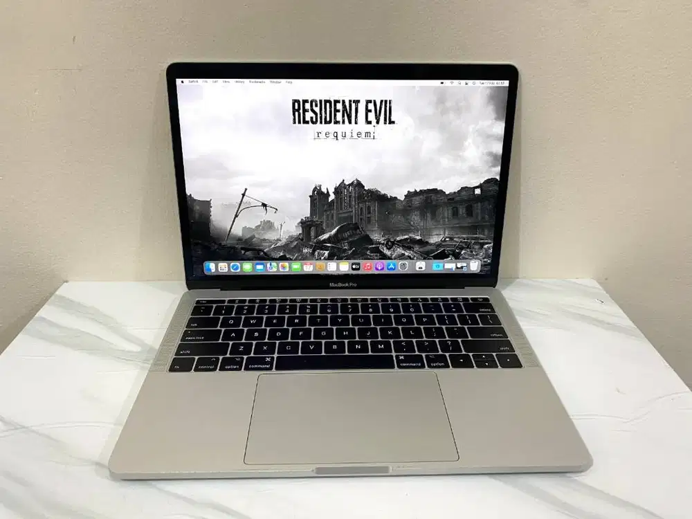 MacBook Pro Retina 2017 13in Core i5 8GB SSD 128GB