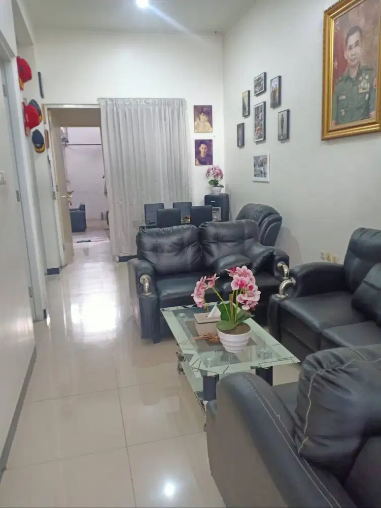 Disewakan Rumah Siap Huni di Taman Kopo Indah TKI 5, Bandung