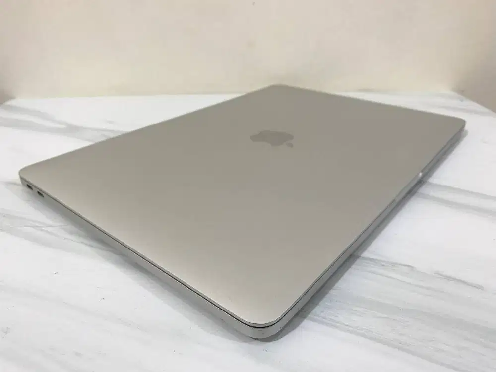 MacBook Pro M1 2020 13in RAM 8GB SSD 512GB