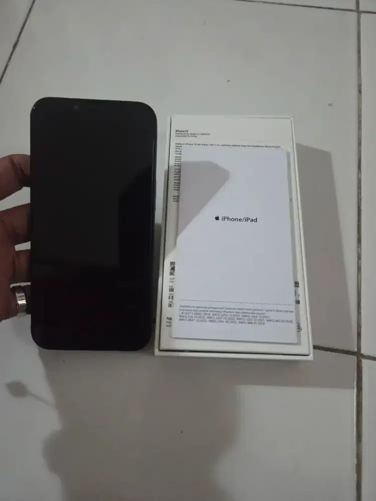 Iphone 13 second 128gb midnight