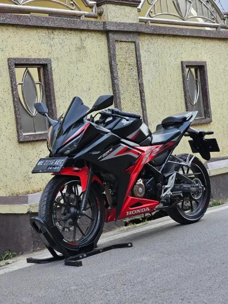 Honda CBR 150R 2020 Dp 500rb