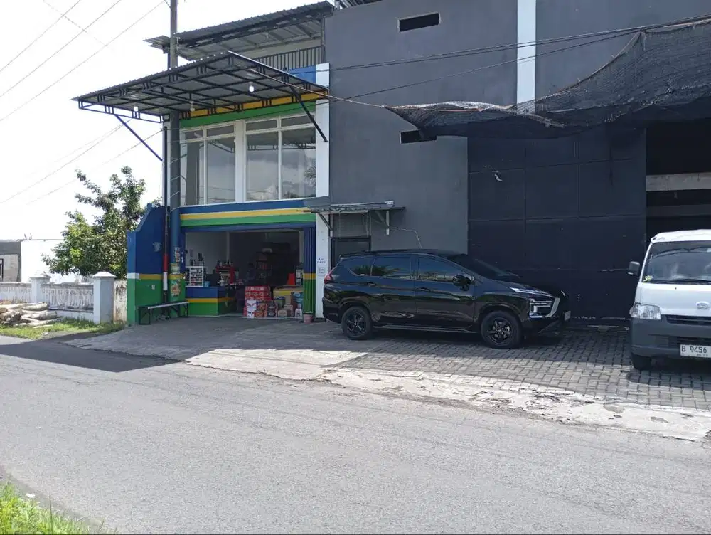 Toko dan Gudang dijual