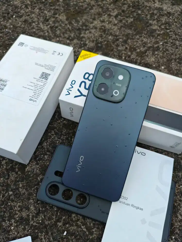 Vivo y28 8/256 lengkap