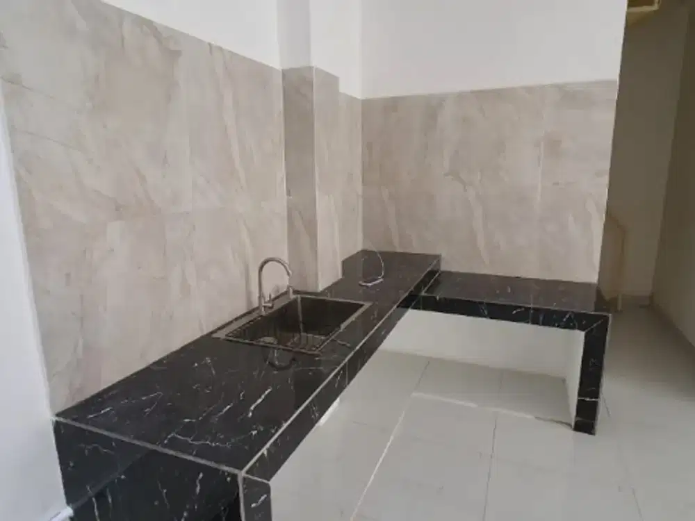 Rumah Kuda Laut  PIK 8x26 Pantai Indah Kapuk Jakarta Utara