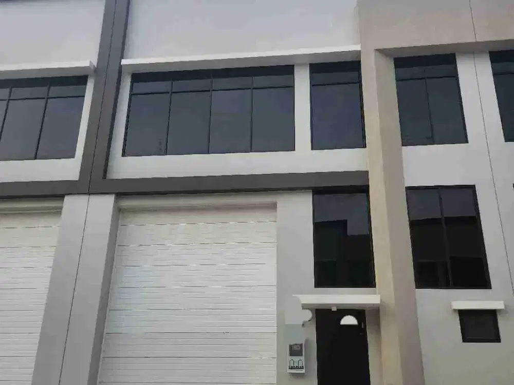 Sewa Gudang Bizpark PIK2 uk9x20 tipe gudang masih baru siap pakai