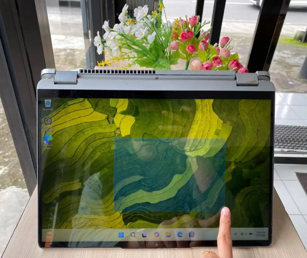 Laptop 2-in-1 Lenovo Ideaped Flex 5 82R7 Gen 12 Bisa Mode Tablet