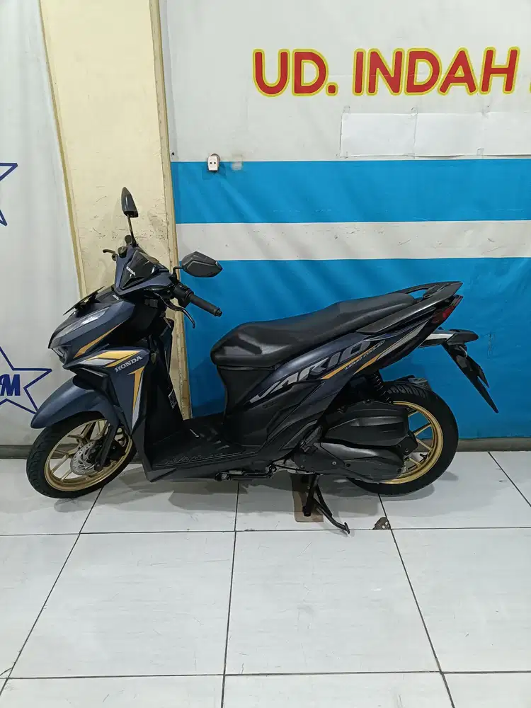 Honda VARIO ESP CBS ISS EXCLSV FI ECO 125 2022 BIRU GLOSSY BISA KREDIT