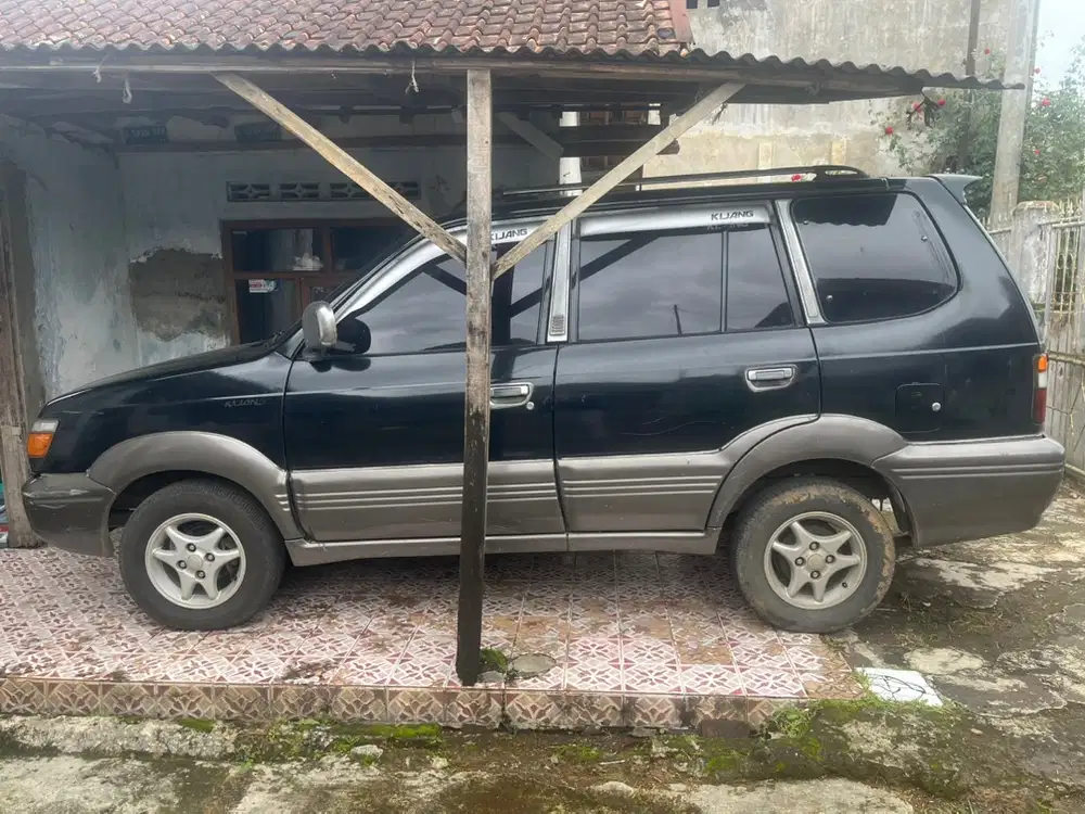 Toyota Kijang 1987 Bensin