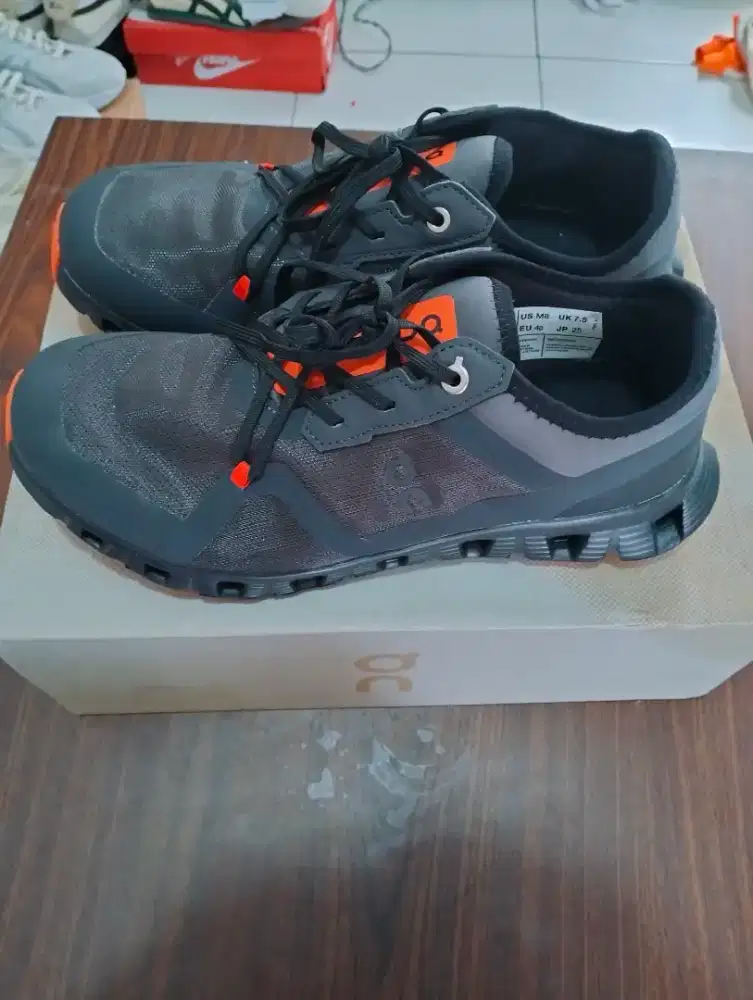 OC/ On Cluod X Man Black orange