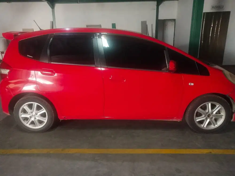HONDA / JAZZ MERAH GE8 1.5 S AT (CKD) 2011