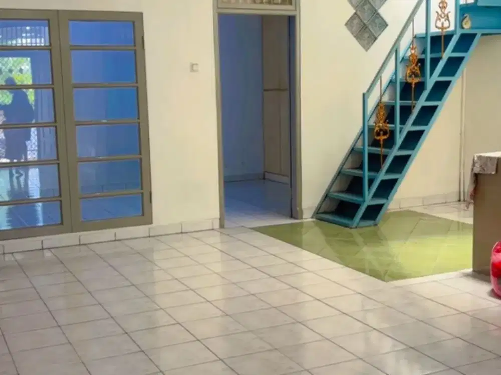 Disewakan Rumah 1,5Lantai di Citra 3 Strategis di Jakarta Barat