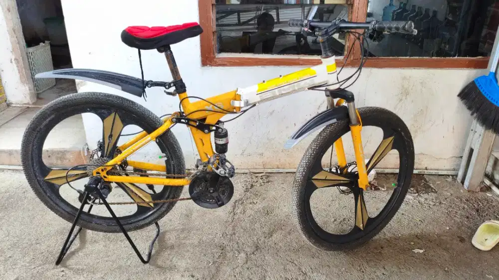 Sepeda Gunung Lipat BMW X6 (Second)