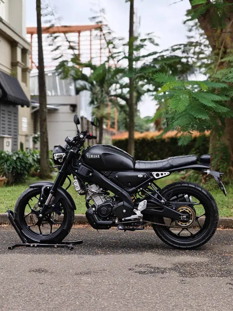 YAMAHA XSR 155 2022 BLACK KM RENDAH PAJAK PANJANG FULL MULUS