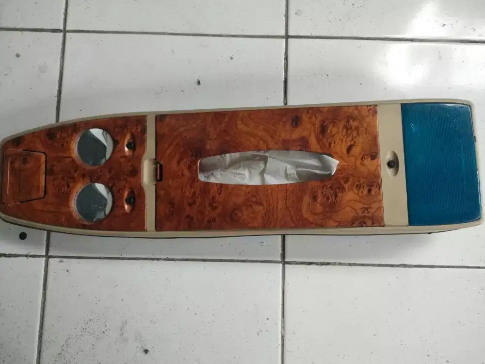 Wadah tissue Plafond, 150 ribu