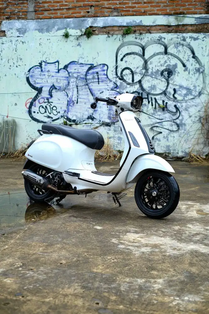 JUAL VESPA MATIC BEKAS/SECOND SPRINT FACELIFT 2020 MURAH BERGARANSI