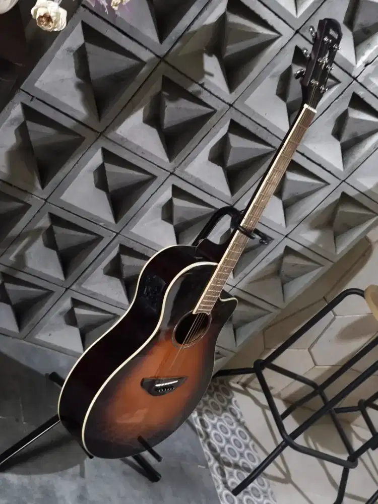 Gitar orie YAMAHA APX 600