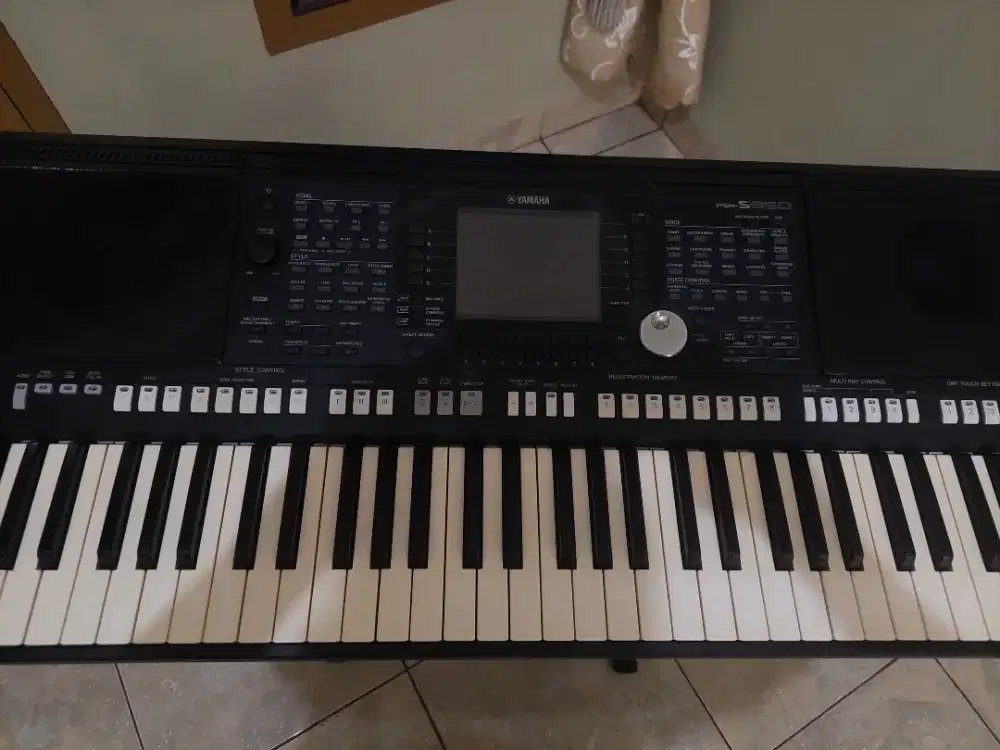 YAMAHA PSR S950