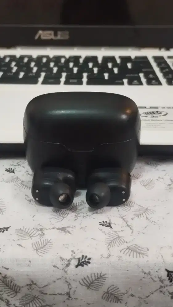 TWS JBL TUNE BUDS BEKAS