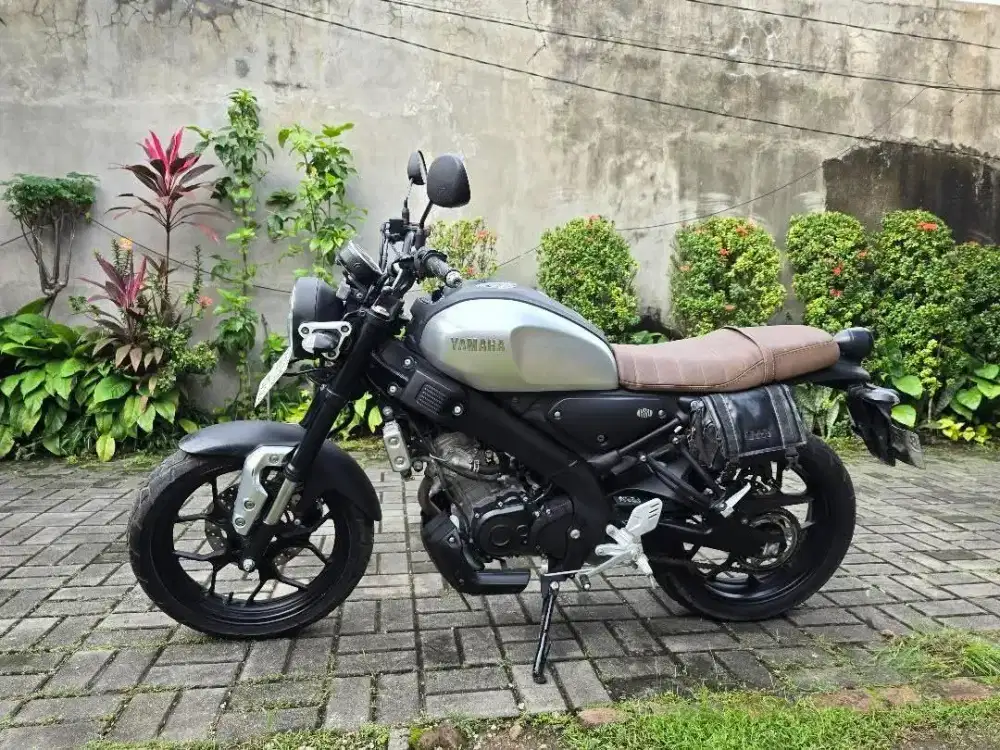 Yamaha XSR 155 KM LOW MULUS