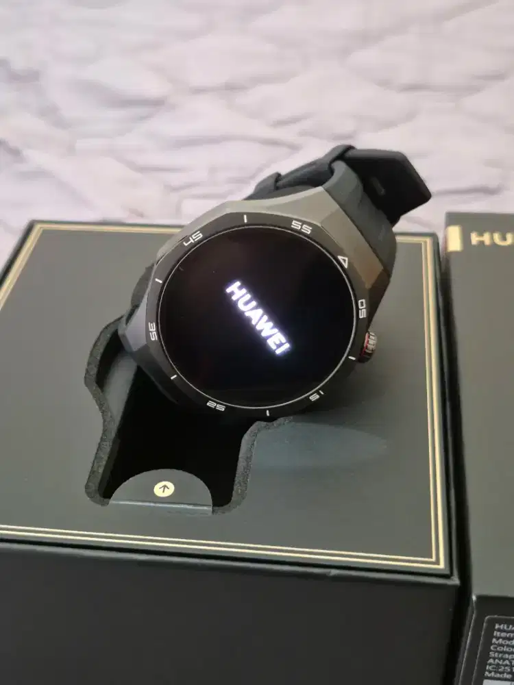 Huawei GT5 Pro [black] Like New (jual Include Huawei GT4 Green Mulus)