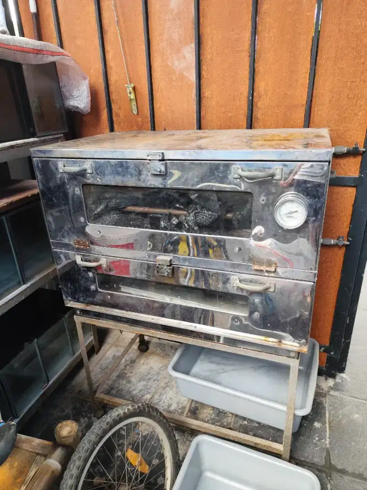 Oven gas besar ukuran loyang 60x40 second rusak