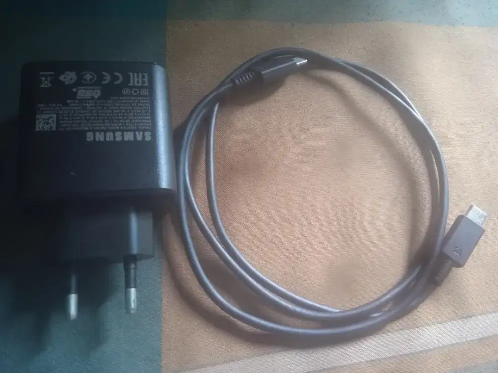 Jual charger samsung gak kepake