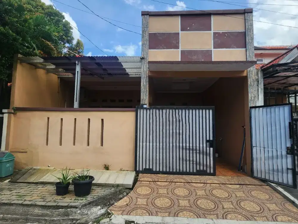 Cluster Harapan Indah Rumah Nyaman Akses Mudah ke Mana-Mana (13561 OC)