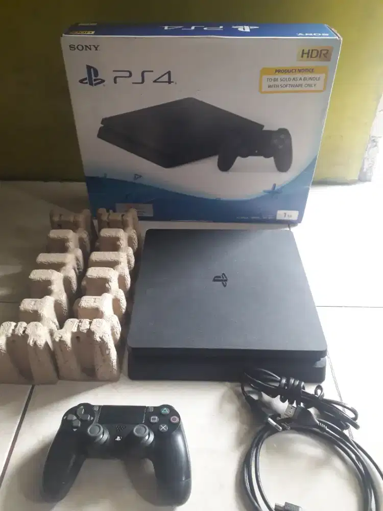 PS4 slim 1tb fullset normal poris cipondoh