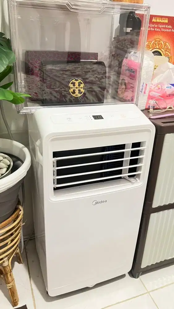 Jual AC Portable 1/2 PK Midea baru pakai 2bulan