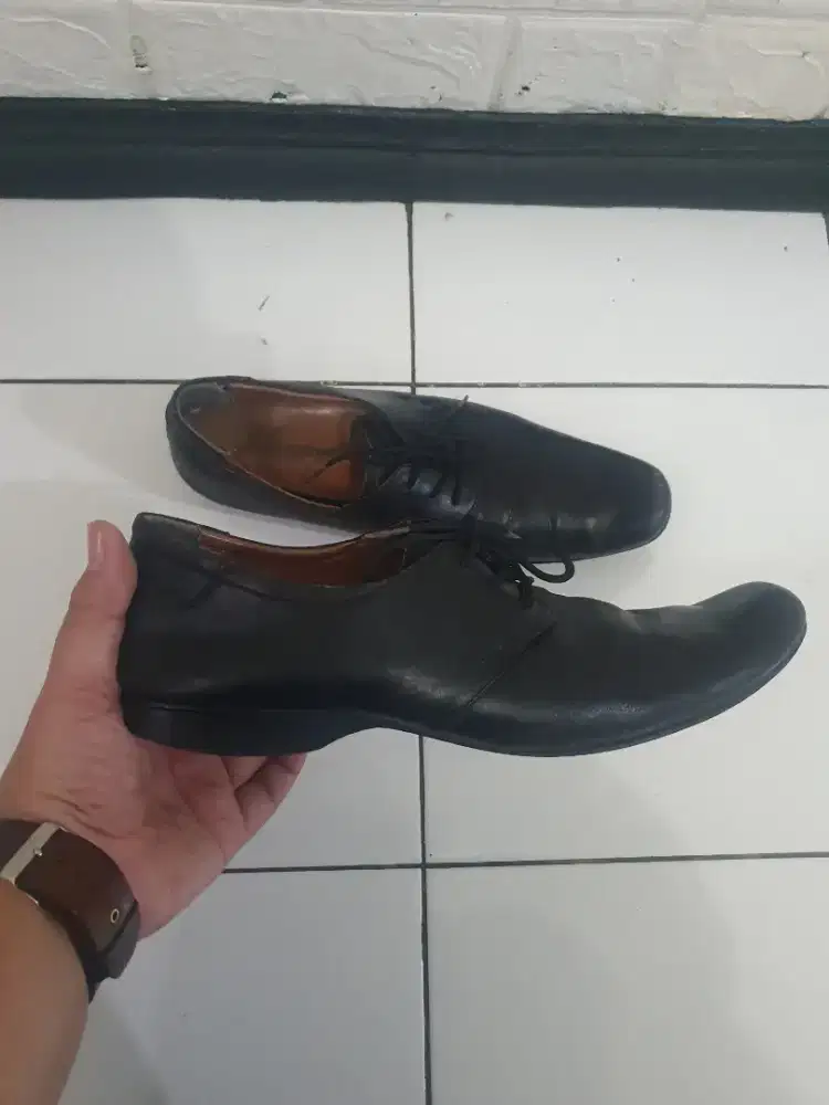 Sepatu pantofel LV size 41