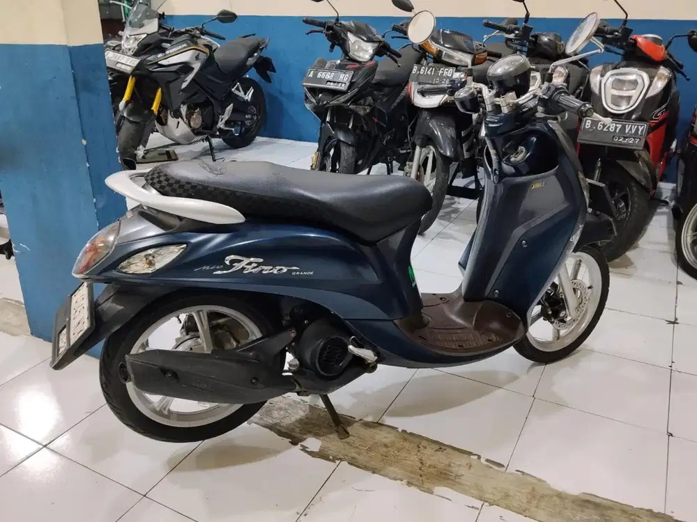 Jual ceoat yamaha fino grande 2017 siap pakai super mulus