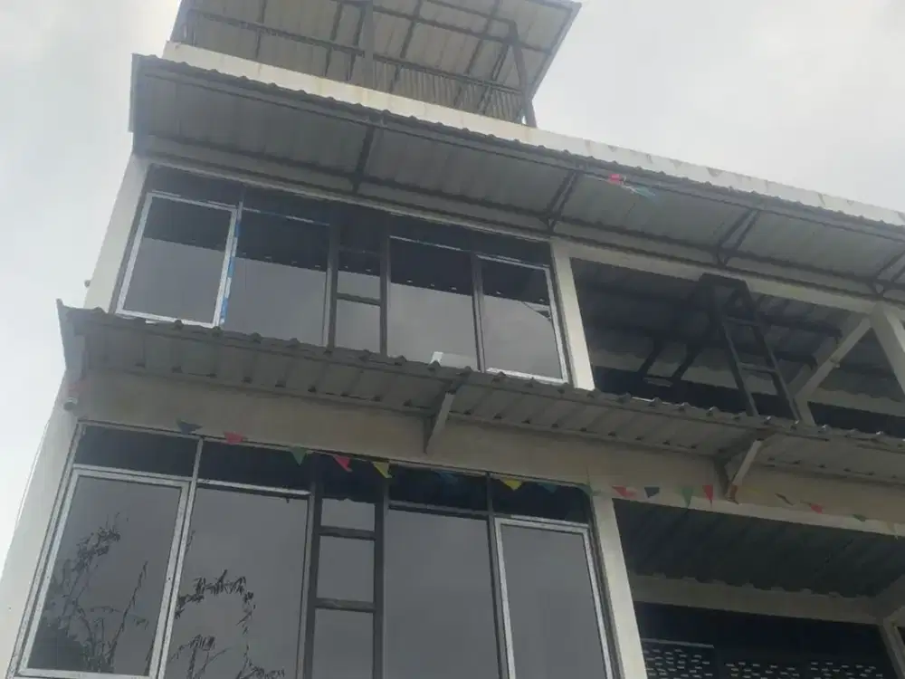 KOSTAN PREMIUM 3,5 LANTAI BAGUS TERAWAT SIAP HUNI DI JATINANGOR BANDUNG