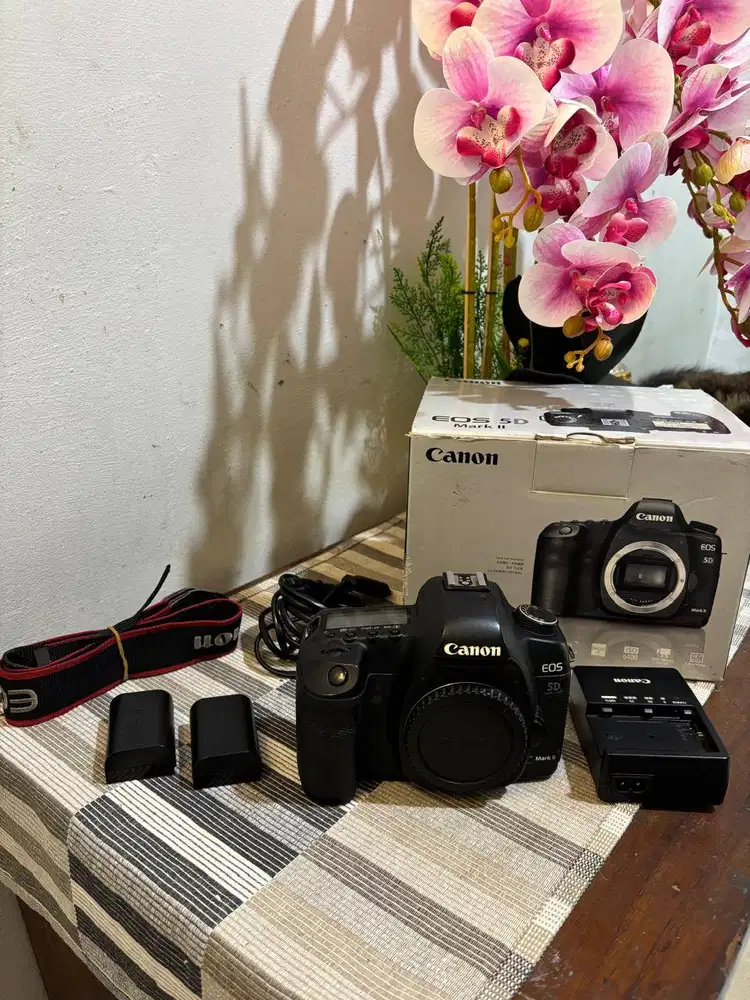 Canon EOS 5D Mark II Body Only Normal Fullset Ex Resmi