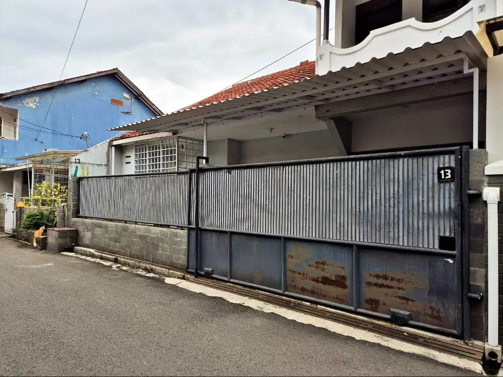 JUAL RUMAH SHM MARGAHAYU RAYA DEPAN JALAN JUPITER TENGAH II DEPAN