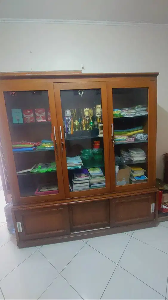 Lemari Bifet Kayu Jati