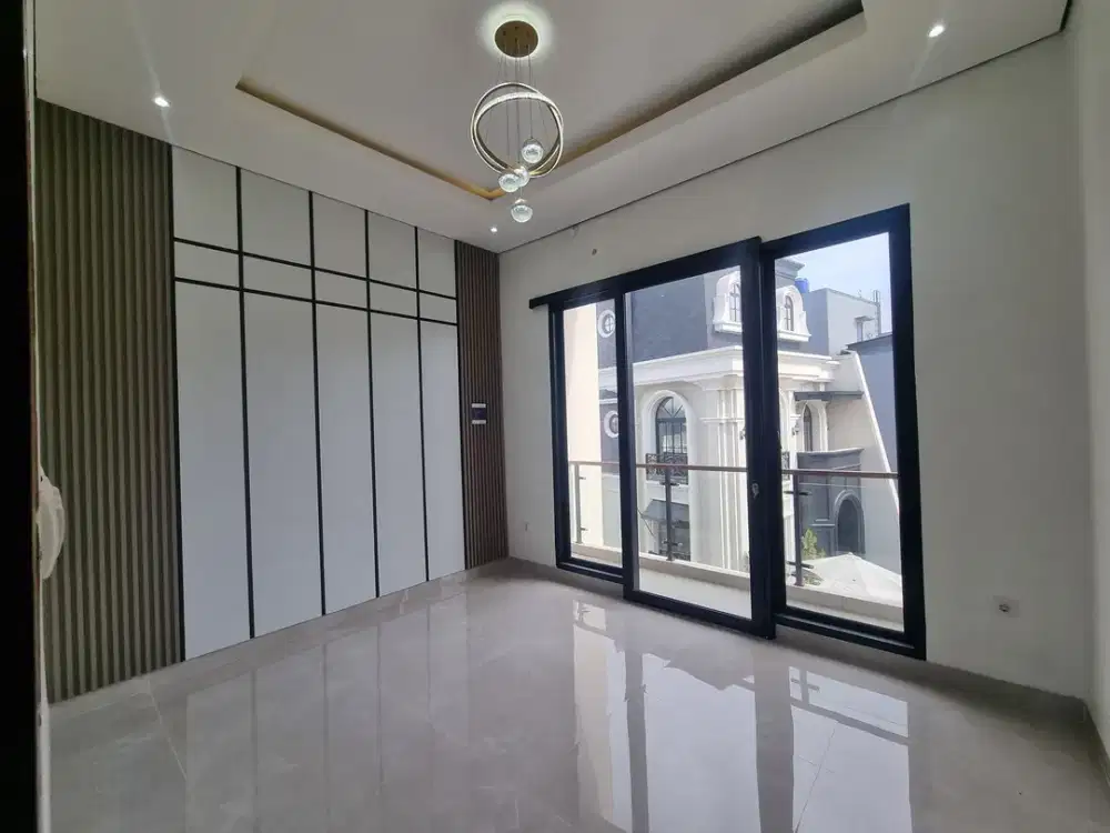 Rumah Cantik Strategis 14 Mnt ke Stasiun Lenteng Agung Siap KPR J-42277